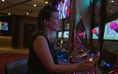 Kako funkcioniraju bonusi u online casinima i gdje se kriju skriveni uvjeti